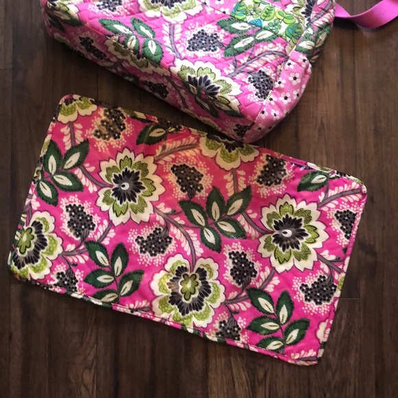 Diaper bag - Picture 2 of 3